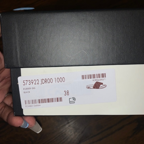 Gucci slides - Picture 3 of 4